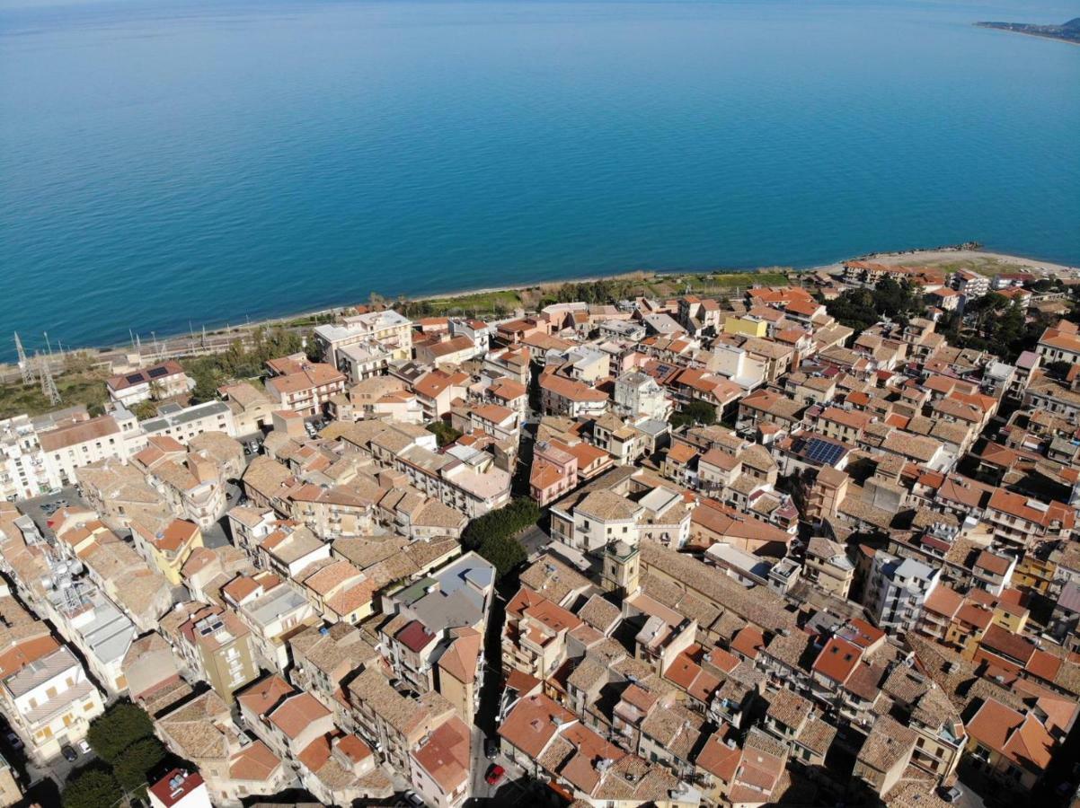 Case Vacanza Le Casette Санто-Стефано-ди-Камастра Экстерьер фото