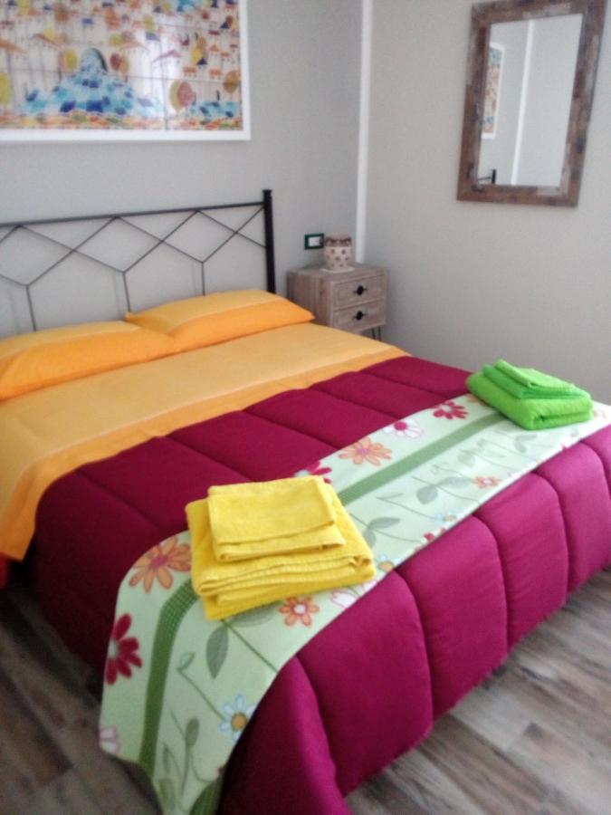 Case Vacanza Le Casette Санто-Стефано-ди-Камастра Экстерьер фото